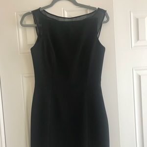 ‼️sold ‼️Size 4 black Tahari dress